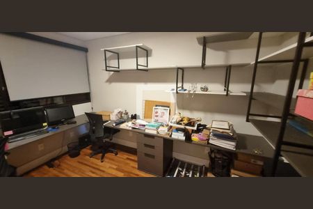 Apartamento para alugar com 3 quartos, 158m² em Cambuí, Campinas