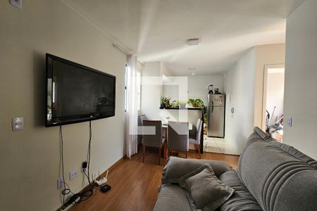 Apartamento à venda com 2 quartos, 42m² em Bom Jesus, Contagem