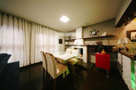 Sala de casa à venda com 3 quartos, 270m² em Jardim Santa Maria, São Paulo