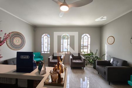 Sala de casa à venda com 3 quartos, 252m² em Parque Jambeiro, Campinas