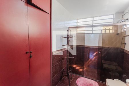 Banheiro da Suíte de casa à venda com 6 quartos, 468m² em São Lucas, Belo Horizonte
