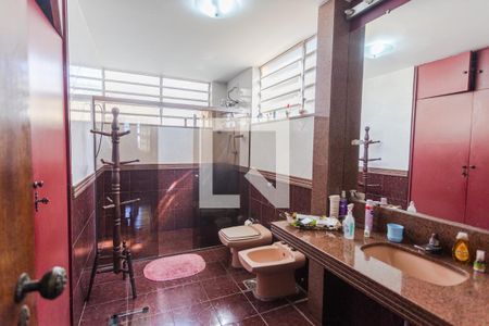 Banheiro da Suíte de casa à venda com 6 quartos, 468m² em São Lucas, Belo Horizonte