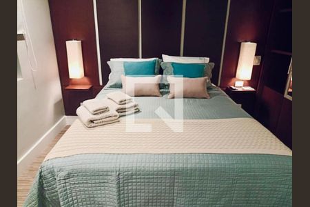 Sala / Quarto de kitnet/studio para alugar com 1 quarto, 35m² em Indianópolis, São Paulo