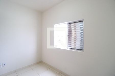 Quarto 2 - Suíte de apartamento para alugar com 2 quartos, 45m² em Jardim Ipanema, Uberlândia