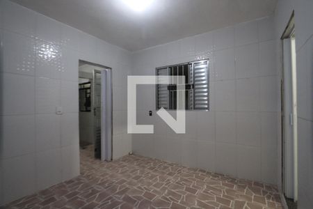 Sala e Quarto de casa para alugar com 1 quarto, 45m² em Jardim Santa Teresinha, São Paulo