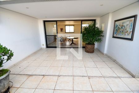 Varanda da Sala de apartamento à venda com 3 quartos, 380m² em Cambuí, Campinas