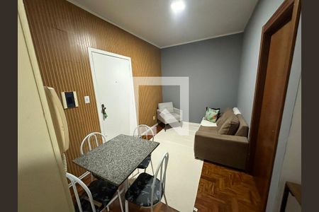 Sala de apartamento para alugar com 1 quarto, 60m² em Menino Deus, Porto Alegre