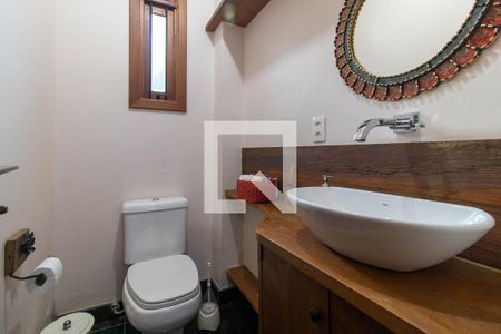 Lavabo de casa à venda com 3 quartos, 408m² em Espírito Santo, Porto Alegre