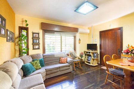 Casa à venda com 3 quartos, 130m² em Olaria, Canoas