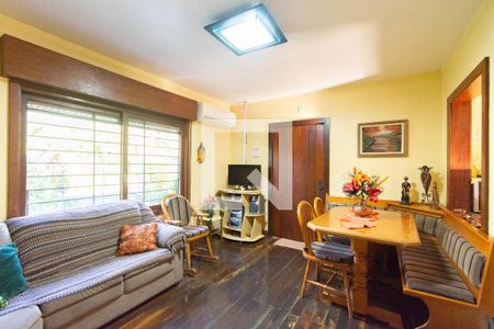 Casa à venda com 3 quartos, 130m² em Olaria, Canoas