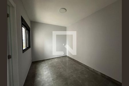 Suíte de apartamento para alugar com 2 quartos, 75m² em Vila Militar, Barueri