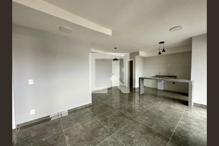 Sala de apartamento para alugar com 2 quartos, 75m² em Vila Militar, Barueri