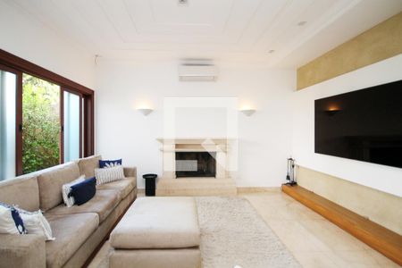 Sala 1 de casa de condomínio para alugar com 5 quartos, 752m² em Jardim Sao Paulo Ii, Cotia