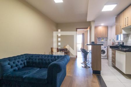 Sala de apartamento para alugar com 1 quarto, 38m² em Centro, Curitiba