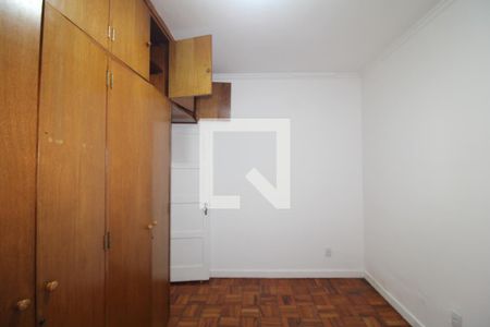 Quarto 2 de casa para alugar com 3 quartos, 80m² em Jardim São Paulo, São Paulo