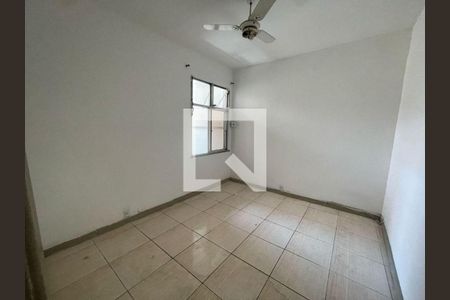 Casa à venda com 2 quartos, 70m² em Bonsucesso, Rio de Janeiro