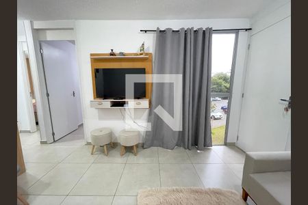 Sala de apartamento para alugar com 2 quartos, 43m² em Parque Ipe, São Paulo