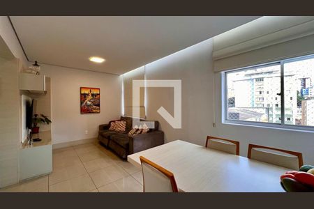 Apartamento à venda com 2 quartos, 77m² em Santo Antônio, Belo Horizonte