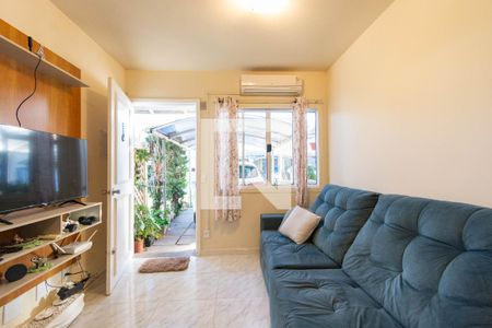 Casa de Condomínio à venda com 2 quartos, 76m² em Rio Branco, Canoas