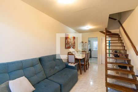 Casa de Condomínio à venda com 2 quartos, 76m² em Rio Branco, Canoas
