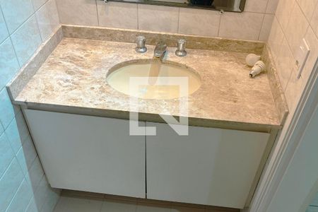 Banheiro da Suíte 1 de apartamento para alugar com 3 quartos, 1m² em Jardim Caboré, São Paulo