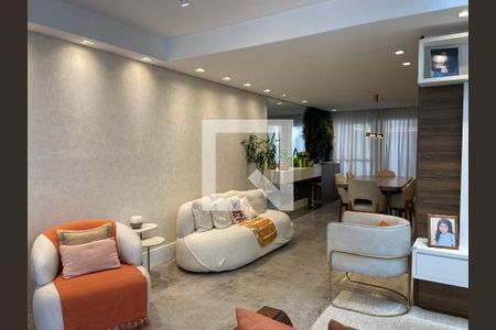 Sala de casa à venda com 3 quartos, 190m² em Cidade São Francisco, São Paulo