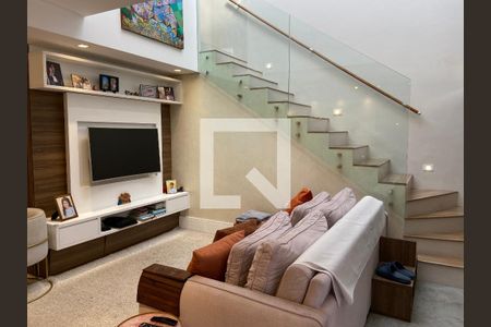 Sala de casa à venda com 3 quartos, 190m² em Cidade São Francisco, São Paulo