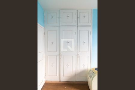 Quarto 2 - Armários de casa à venda com 4 quartos, 160m² em Vila Babilonia, São Paulo