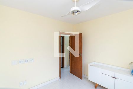 Quarto 1 de apartamento para alugar com 3 quartos, 62m² em Penha, Rio de Janeiro