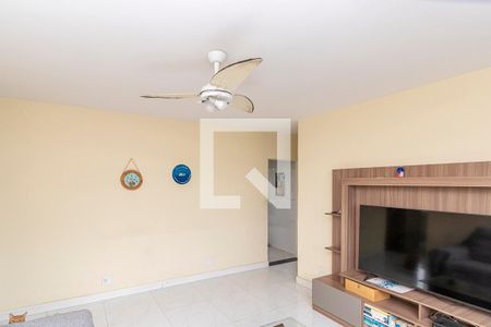 Sala de apartamento para alugar com 3 quartos, 62m² em Penha, Rio de Janeiro