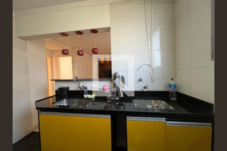 Cozinha e Área de Serviço de apartamento à venda com 2 quartos, 55m² em Cabral, Contagem