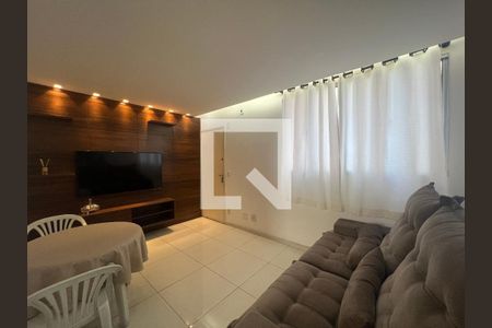 Sala de apartamento à venda com 2 quartos, 55m² em Cabral, Contagem