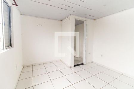 Quarto 1 de casa para alugar com 2 quartos, 60m² em Vila Taquari, São Paulo