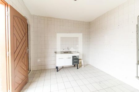 Cozinha de casa para alugar com 2 quartos, 60m² em Vila Taquari, São Paulo