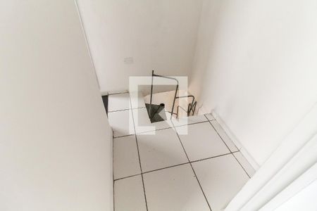 Hall de casa para alugar com 2 quartos, 60m² em Vila Taquari, São Paulo