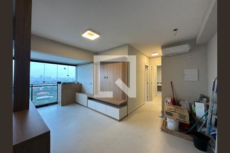 Sala de apartamento para alugar com 2 quartos, 65m² em Tamboré, Barueri