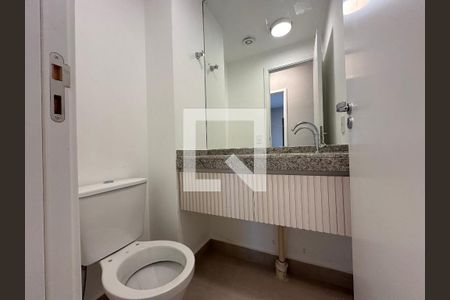 Lavabo de apartamento para alugar com 2 quartos, 65m² em Tamboré, Barueri