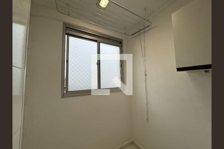 Área de Serviço de apartamento para alugar com 2 quartos, 55m² em Jardim Roberto, Osasco