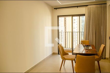 Sala/Cozinha de apartamento à venda com 1 quarto, 44m² em Setor Bueno, Goiânia