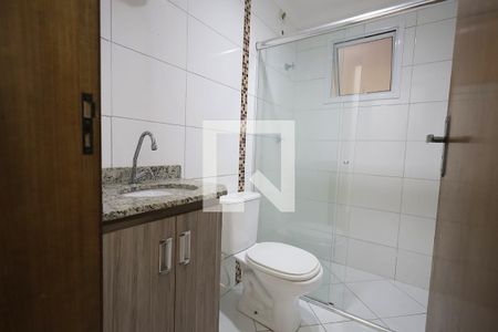 Banheiro de apartamento à venda com 2 quartos, 64m² em Vila Eldizia, Santo André