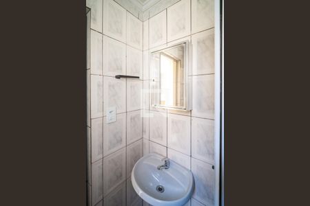 Banheiro de casa para alugar com 1 quarto, 60m² em São João Climaco, São Paulo