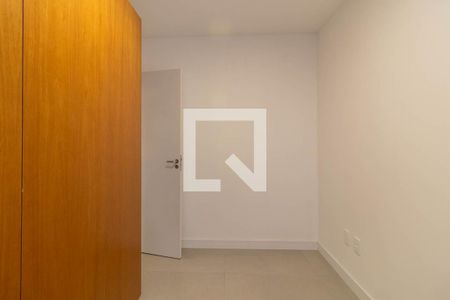 Quarto 1 de apartamento para alugar com 2 quartos, 45m² em Santa Tereza, Porto Alegre