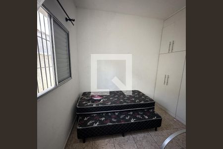 Quarto de casa para alugar com 2 quartos, 37m² em Vila Tupi, Praia Grande