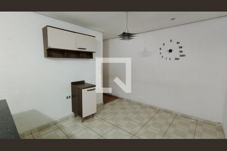 Sala de jantar  de casa para alugar com 2 quartos, 50m² em Jardim São Bernadino, Suzano