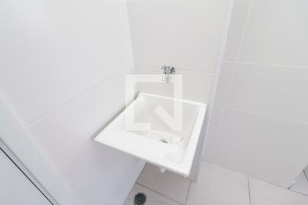 Sala/Cozinha de apartamento à venda com 2 quartos, 32m² em Vila Nova Curuca, São Paulo