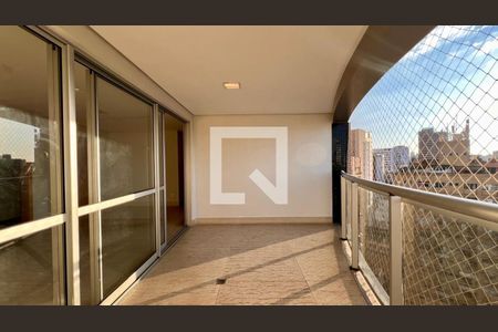 Apartamento à venda com 4 quartos, 124m² em Savassi, Belo Horizonte