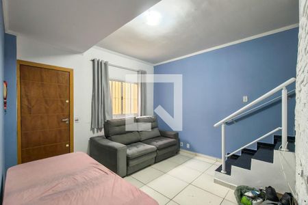 Sala de casa de condomínio para alugar com 2 quartos, 59m² em Vila Antartica, Praia Grande