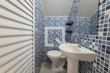 Lavabo de casa de condomínio para alugar com 2 quartos, 59m² em Vila Antartica, Praia Grande
