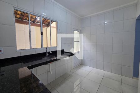 Cozinha de casa de condomínio para alugar com 2 quartos, 59m² em Vila Antartica, Praia Grande