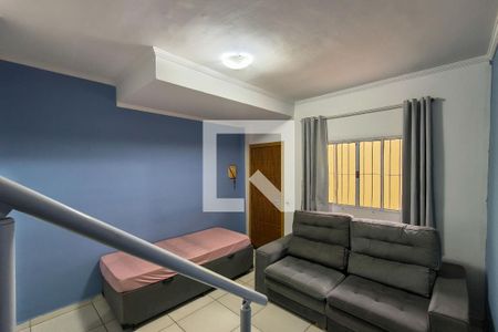 Sala de casa de condomínio para alugar com 2 quartos, 59m² em Vila Antartica, Praia Grande